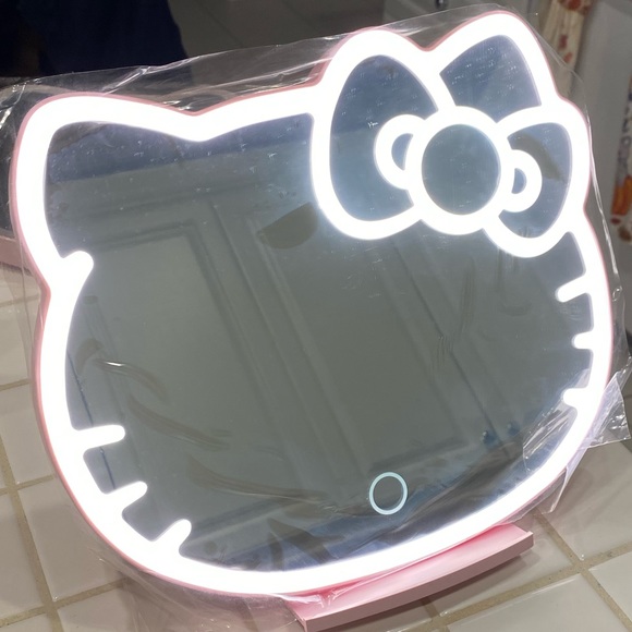Impressions Hello Kitty mirror - Picture 5 of 6